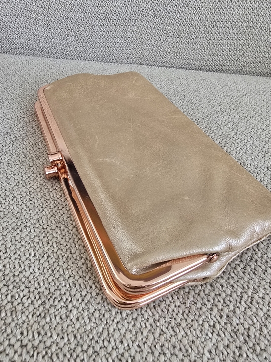 HOBO Handbags - HOBO Double Kisslock Clutch Wallet - Shimmer Pearl Pink / Rose Gold Hardware